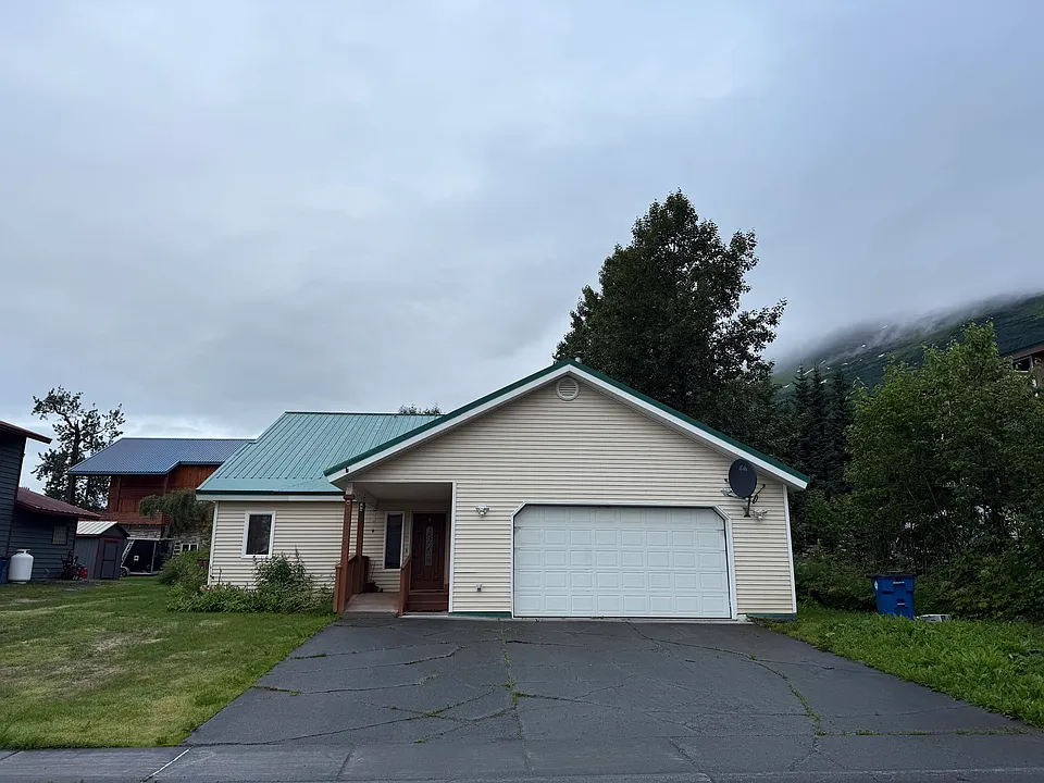 1110 Mineral Creek Dr