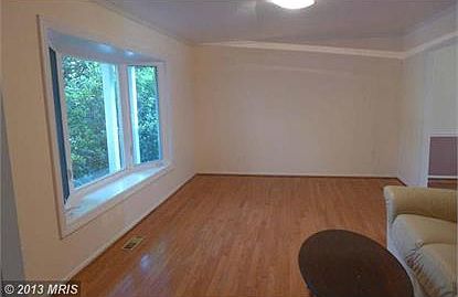 3rd image of 423 Hurley Ave