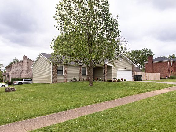 3rd image of 501 Hillrose Dr