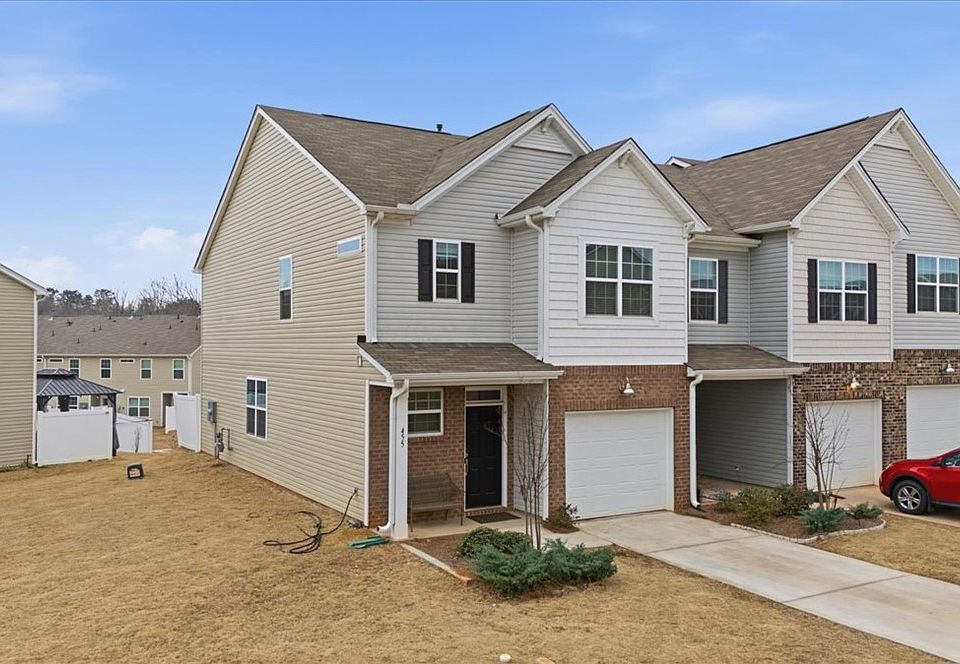 1st image of 455 Bee Cove Way