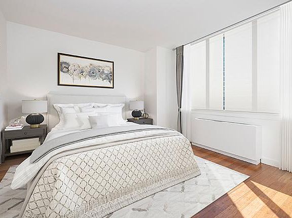 3rd image of 450 N End Ave APT 9C
