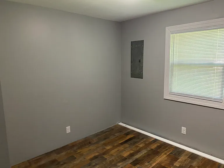 506 N Lp Miller St — Photo 6