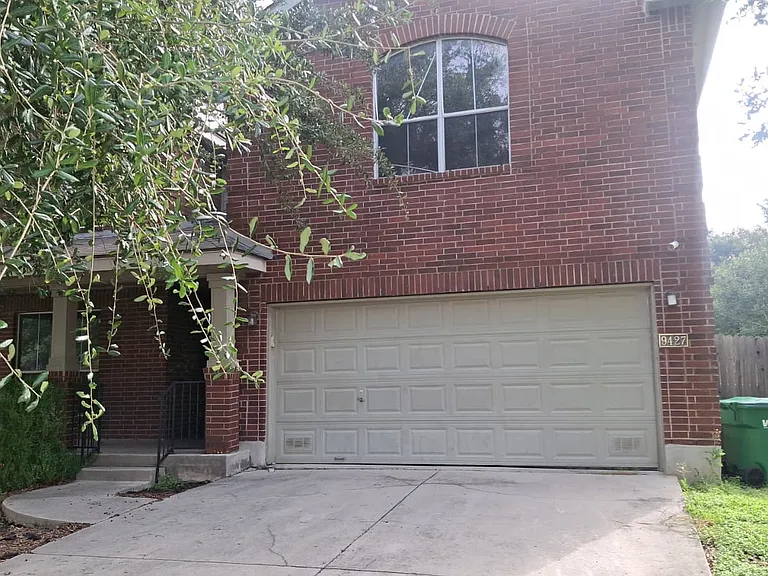 9427 Anderson Way — Photo 1