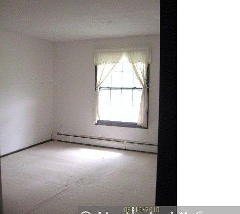 5th image of 940 Westbrooke Way