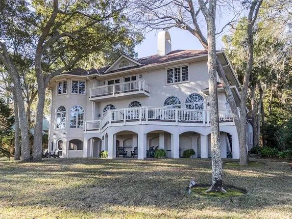 18 Oyster Shell Ln, Hilton Head Island, SC 29926