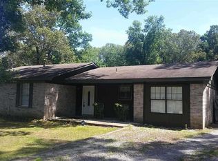 1124 Ruby Dr, Redfield, AR 72132