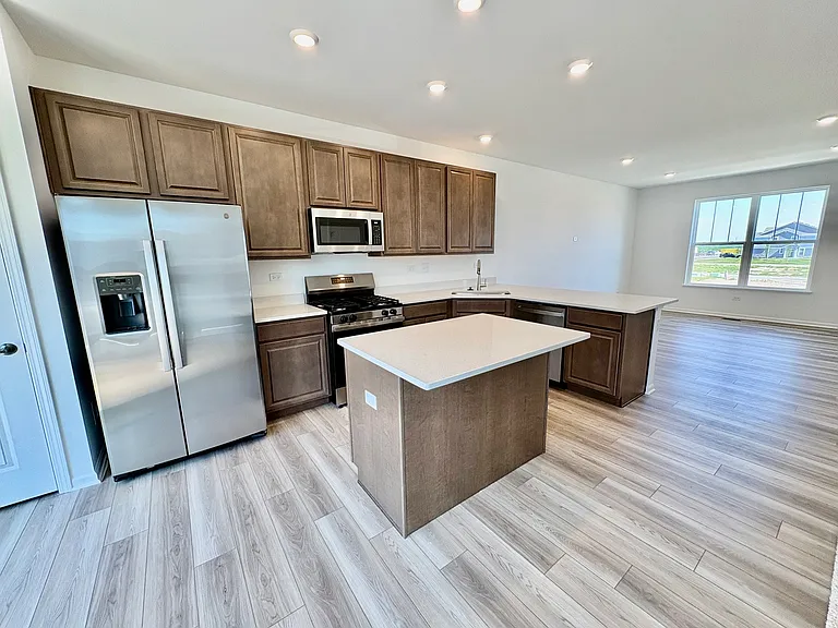 25752 W Yorkshire Dr — Photo 18