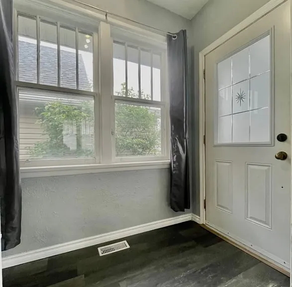 136 Floral Ave — Photo 6