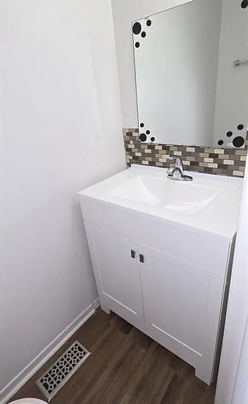 1994 Greenway Park Ln — Photo 19
