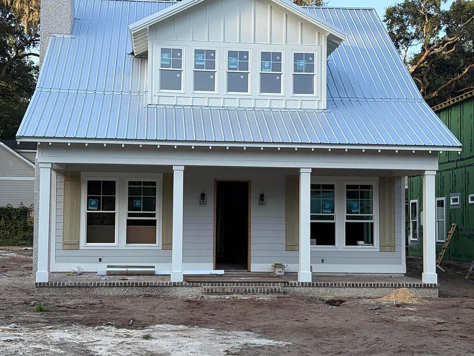 1st image of 305 Rivera Dr