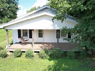 4523 Maxwell Rd, Saint Joseph, MO 64505