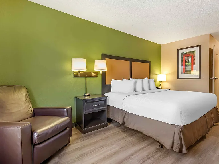 Studio Suite - 1 King Bed