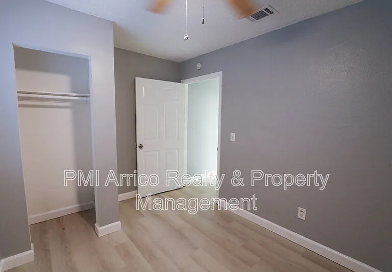 1810 E 143rd Ave #2 — Photo 12
