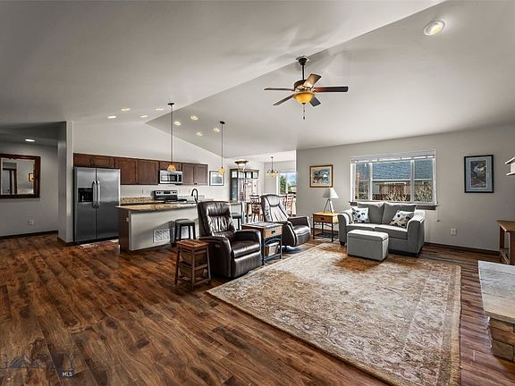 4th image of 9848 Durston Rd APT A