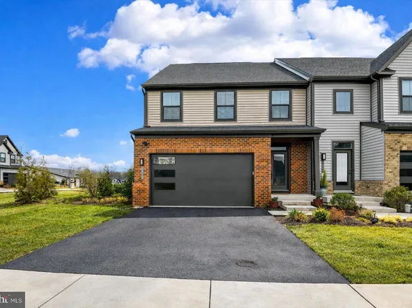 7600 Rossville Lane Gln, Burnie, MD 21060