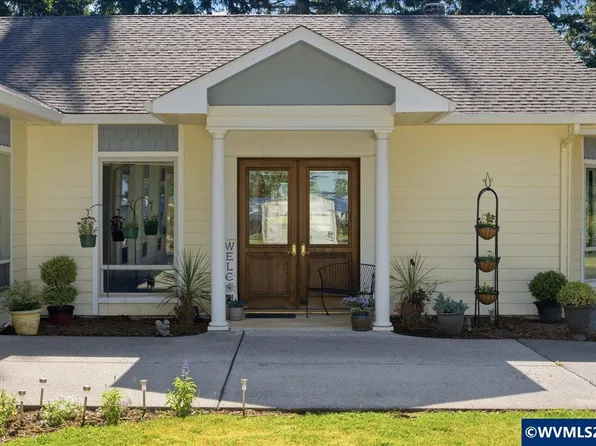 7062 River Bend Dr NE, Silverton, OR 97381