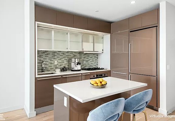 3rd image of 75 Wall St APT 22K