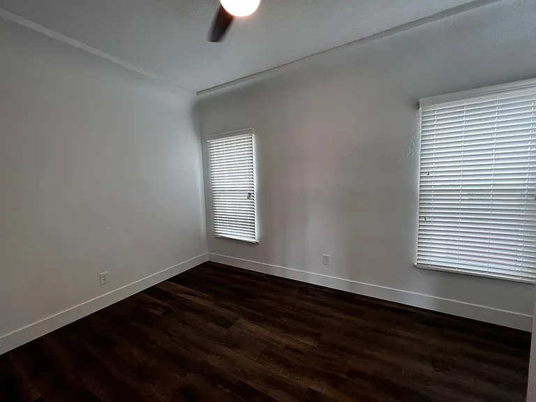 three Bedroom — Photo 8