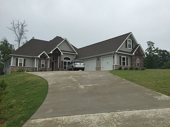 3rd image of 1730 Yorkshire Dr