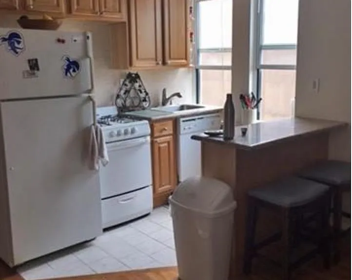 734 Adams St #4A — Photo 2