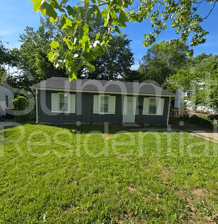 1st image of 5636 E 40th St
