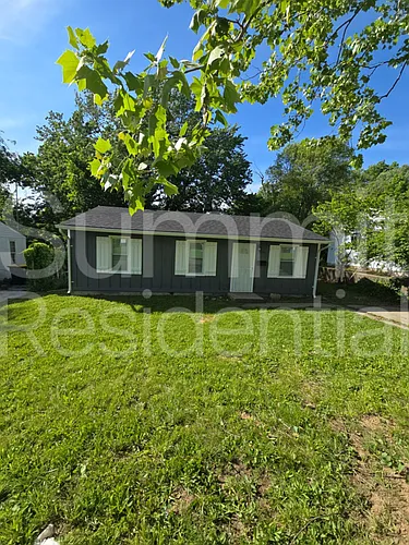 5636 E 40th St Photo 1