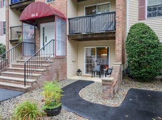 84 Cocasset St #A2, Foxboro, MA 02035