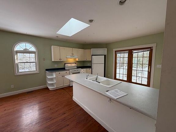 2nd image of 24 Jason Circle