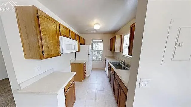 2119 Troy Ct — Photo 4