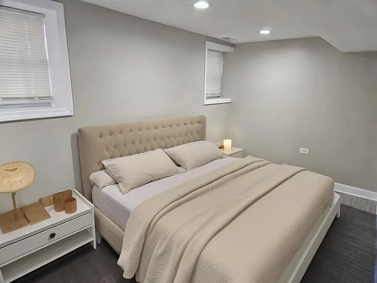King-sized bed fits in larger bedroom