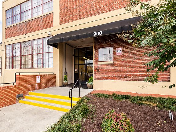 3rd image of 900 W Marshall St APT 218