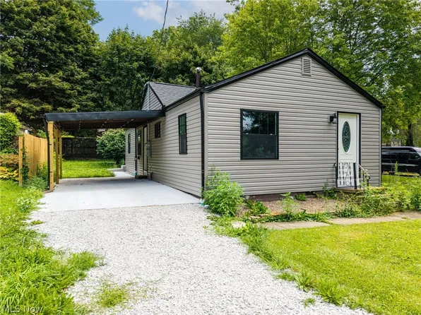 419 Celia Ave, Akron, OH 44312