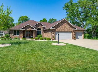 W5926 Strawflower Dr, APPLETON, WI 54915