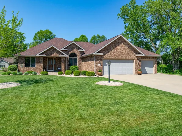 W5926 Strawflower Dr, Appleton, WI 54915