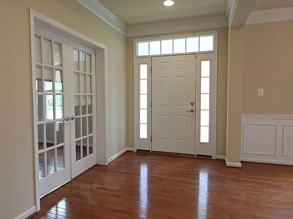2nd image of 11518 Amherst Ave