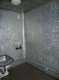 3rd image of 464 Wickenden St