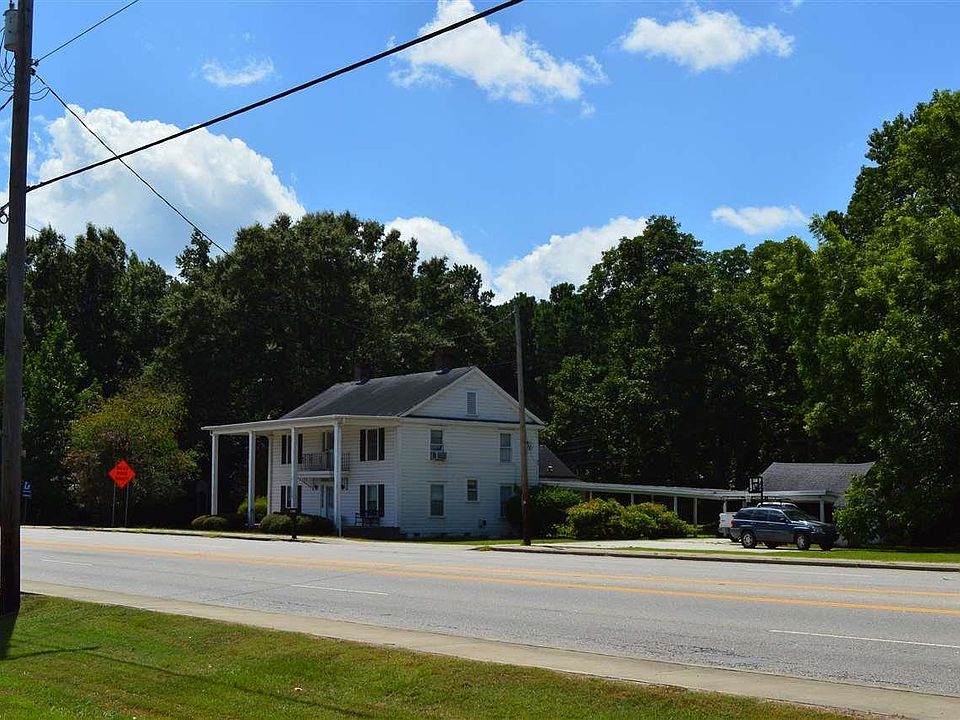 2nd image of 6010 Highway 707