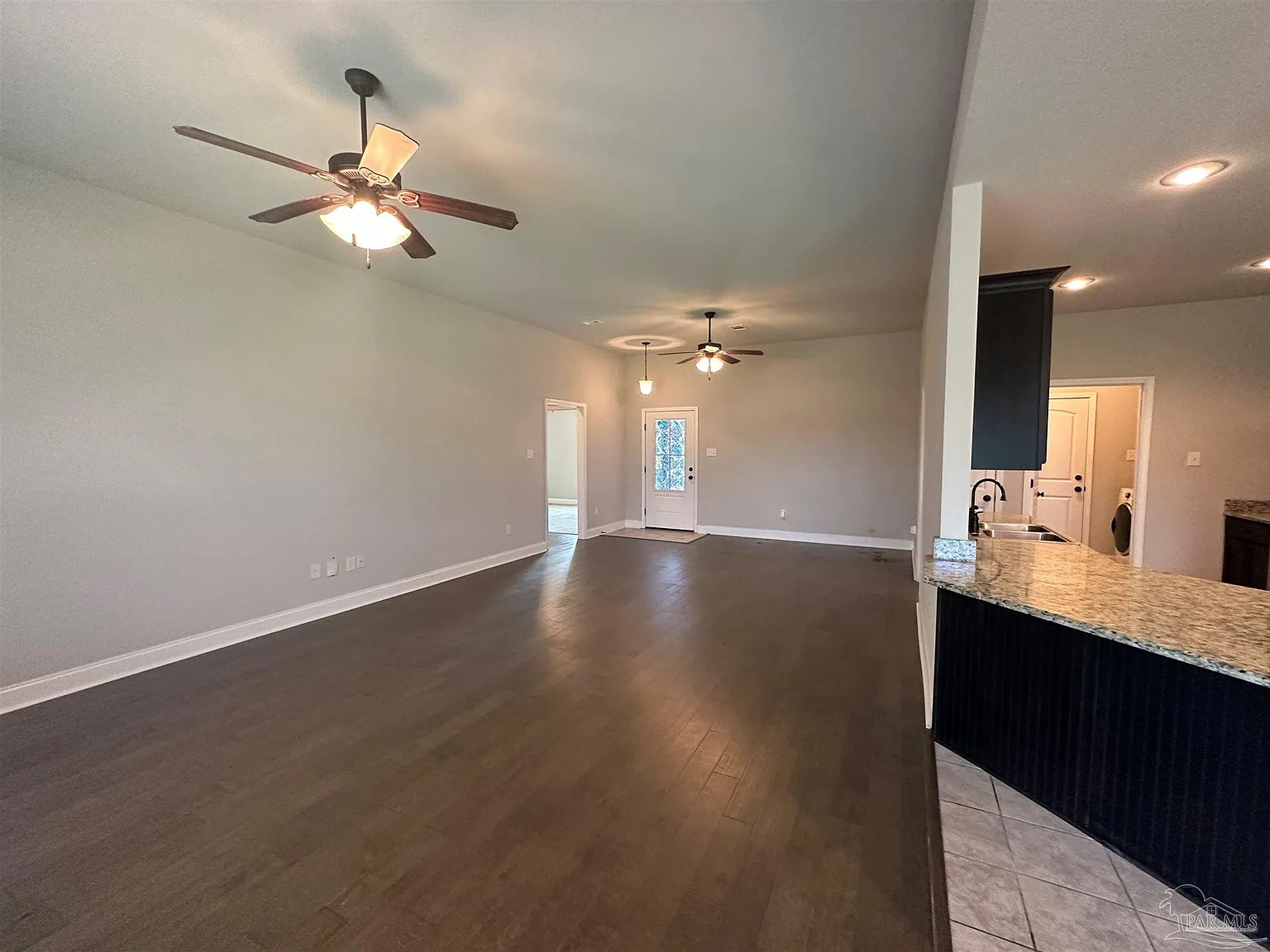 3 bed, 1685 sqft, $2,050 — Photo 4
