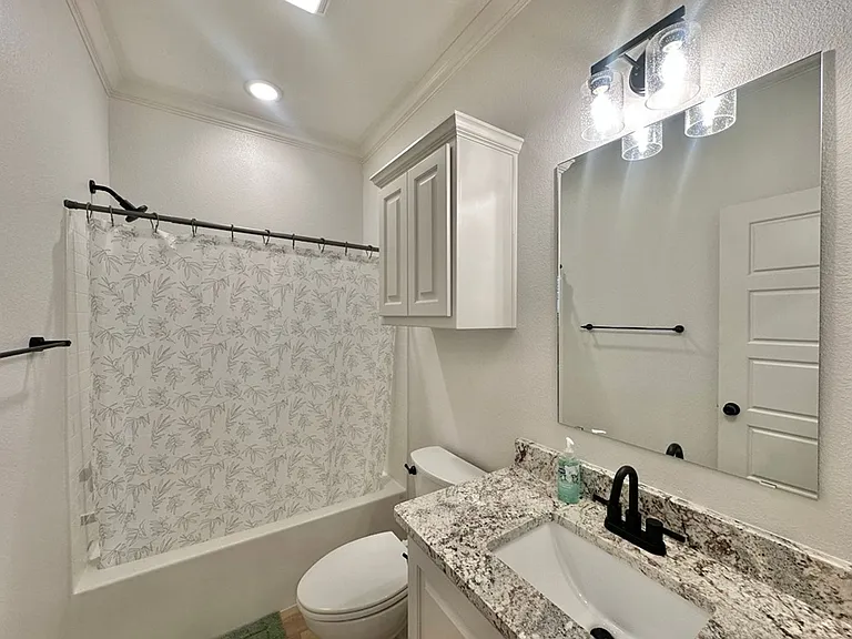 3076 Royal Garden Rd — Photo 27
