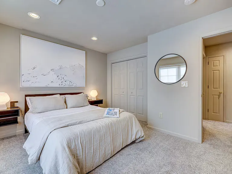 2200 Camelback Dr — Photo 5
