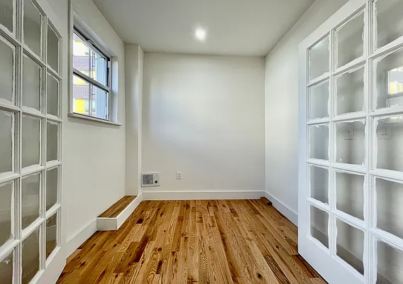 Rented by Zjama Realty Corp | media 19