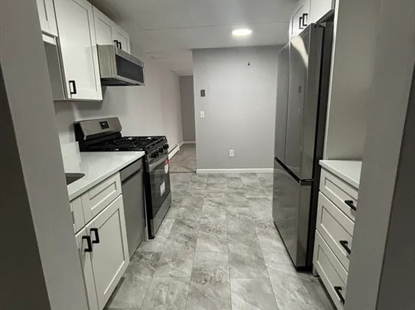 215 Chelmsford St Unit 20, Chelmsford, MA 01824