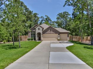 9227 Silver Back Trl, Conroe, TX 77303