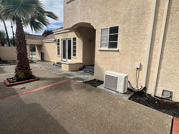 3rd image of 2293 Firwood Ct