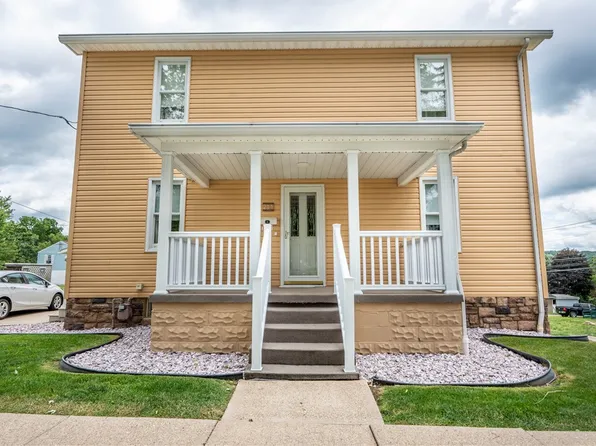 211 Cleveland St W, Kittanning, PA 16201