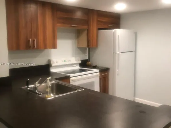 3700 N Pine Island Rd, Fort Lauderdale, FL