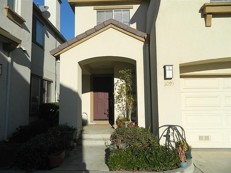 2nd image of 3095 Florence Ave