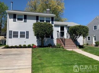 35 Mercury Ave, Colonia, NJ 07067