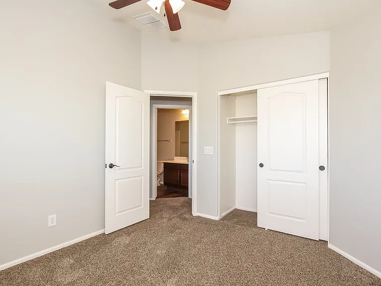 12471 N 75th Dr — Photo 12