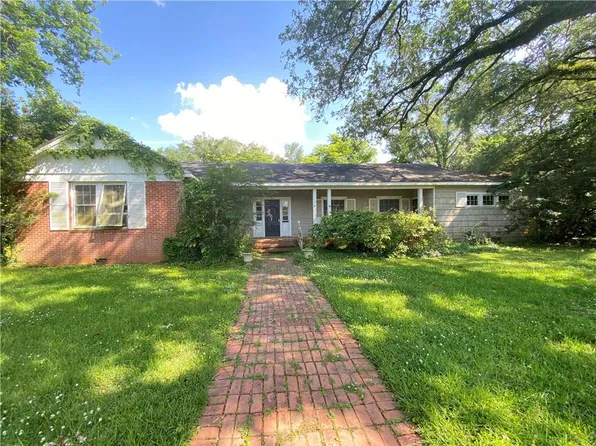 211 Cedar St, Bunkie, LA 71322